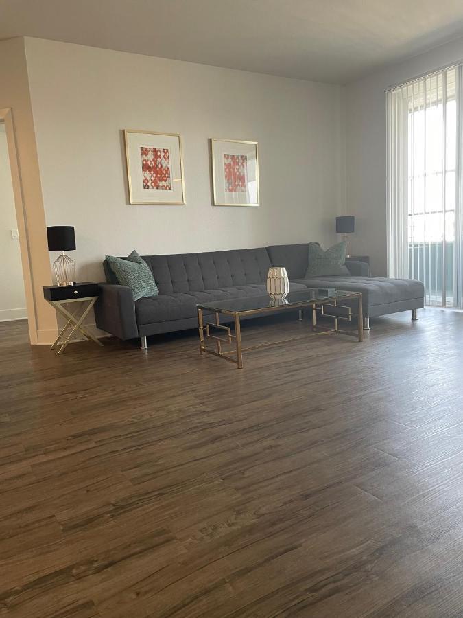 Villa Marina - Modern & Immaculate, Spacious, Gated Condo With Fireplace Pool, Gym, 2 Master Bedrooms Los Angeles Exteriör bild