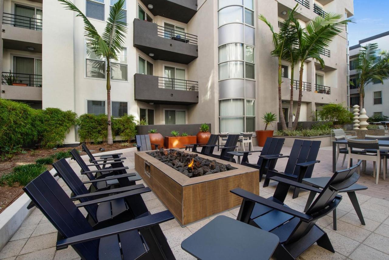 Villa Marina - Modern & Immaculate, Spacious, Gated Condo With Fireplace Pool, Gym, 2 Master Bedrooms Los Angeles Exteriör bild